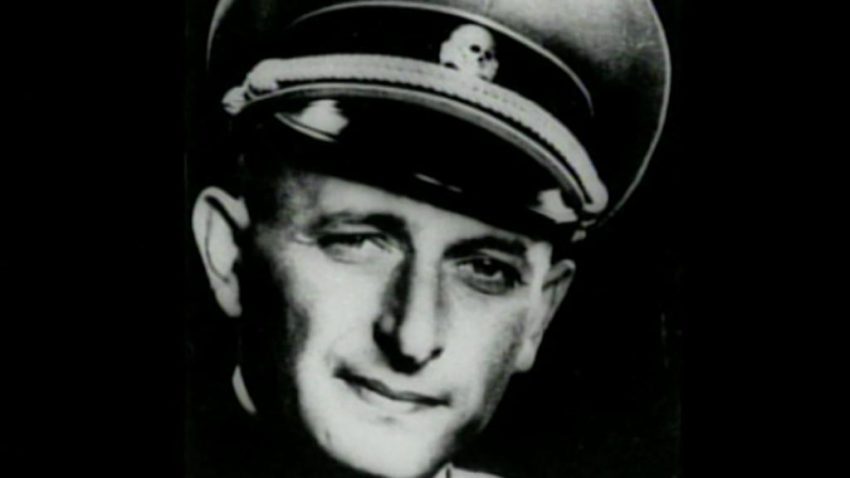 Eichman con uniforme de la gestapo