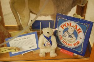 Libro Polar, the Tianic bear y el peluche